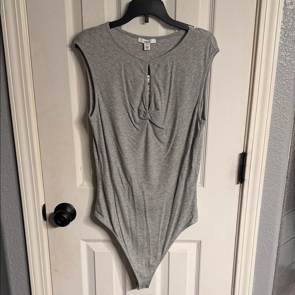 Bar III Light Gray Knot Front Top xl
